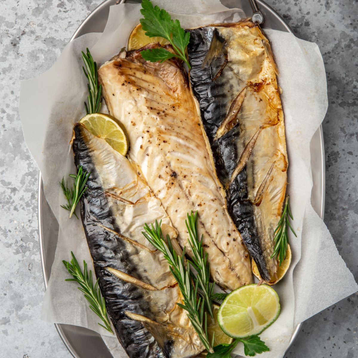 Asian-Style Fish Baked in Paper with Lemon and Herbs